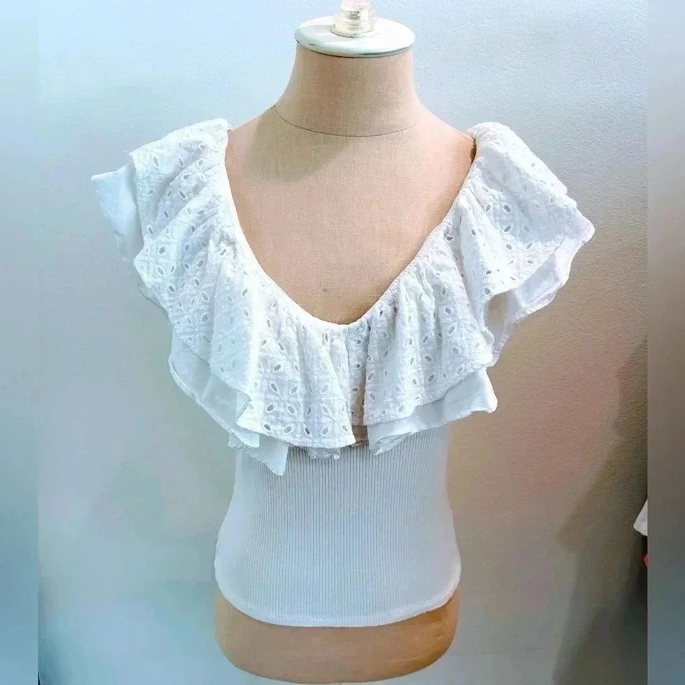 Sunday in Brooklyn Eyelet Ruffled Top size M